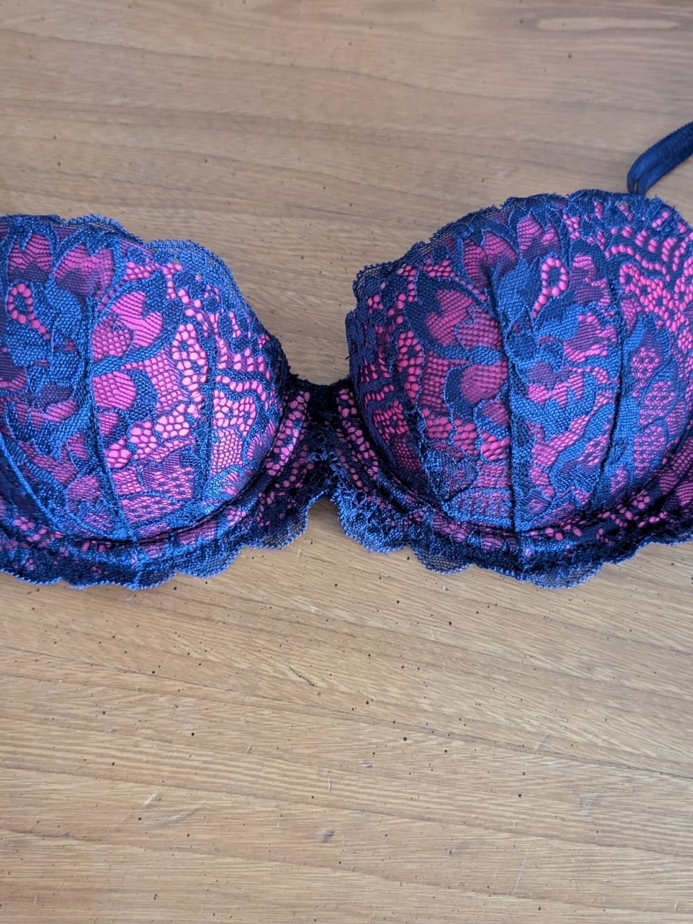 Victoria's Secret Navy Lace Overlay Pink Lined Push-Up Bra